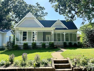 909 N Atlanta Ave, Sheffield, AL 35660