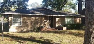 902 S Central Ave, Chanute, KS 66720