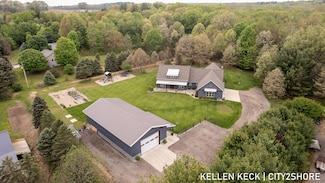 2263 136th Ave, Dorr, MI 49323