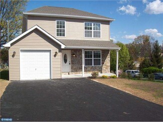 4366 Pine St, Feasterville Trevose, PA 19053