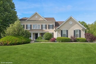 39 Deerfield Dr, Hawthorn Woods, IL 60047