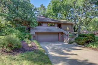 3217 Sandwood Way, Madison, WI 53713