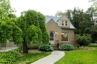 4725 N 103rd St, Milwaukee, WI 53225