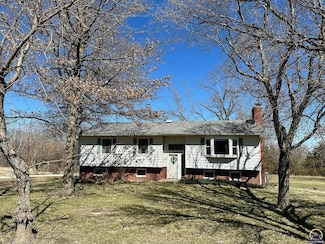 132 W 7th St, Allen, KS 66833