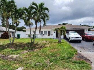 3000 47th Terrace SW, Naples, FL 34116