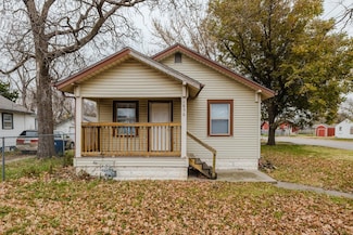 1856 S Laura St, Wichita, KS 67211