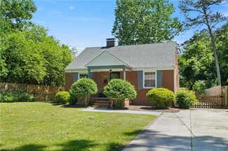 2507 Sherwood St, Greensboro, NC 27403