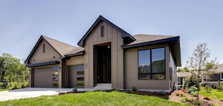 1885 Annika Dr N, Lake Elmo, MN 55042