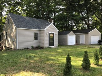 292 Spring Run Rd, Crescent, PA 15046