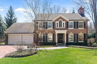 1300 Hackberry Ln, Winnetka, IL 60093