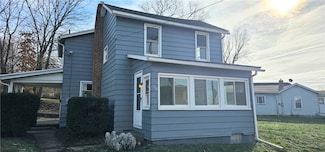 744 Lathrop St, New Castle, PA 16101
