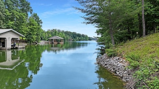 865 Ewing Rd, Spring City, TN 37381