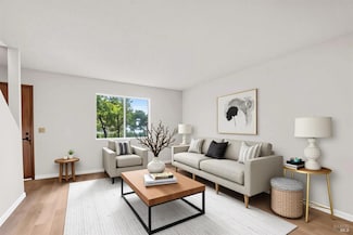 883 Arbor Ave, Sonoma, CA 95476