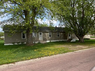 407 E 2nd St, Sherburn, MN 56171