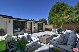 15431 Milbank St, Encino, CA 91436