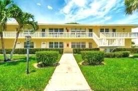 107 Sheffield E, West Palm Beach, FL 33417
