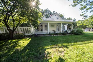 2700 S Crysler Ave, Independence, MO 64052