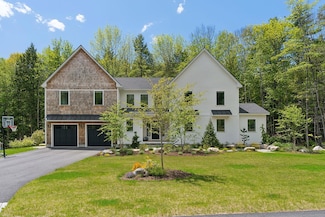 30 Peaceful Way, Cumberland, ME 04021