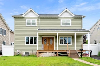 10 Airway Dr, Bellmore, NY 11710