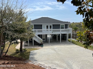 7327 Archers Creek Dr, Emerald Isle, NC 28594