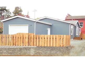 207 Maple St, Myrtle Point, OR 97458