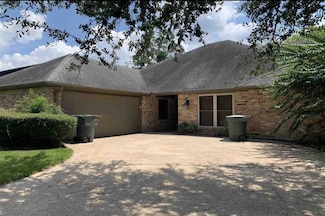 4875 Coolidge St, Beaumont, TX 77706