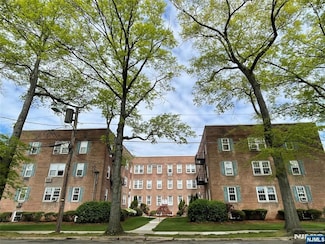 126 Hackett Place Unit 101A, Rutherford, NJ 07070