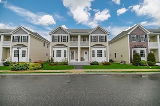 90 Den Worth Bell Cir Unit 90, Haverhill, MA 01835