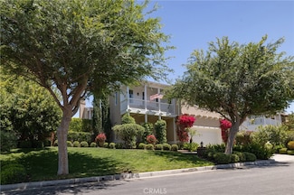26816 Fairlain Dr, Valencia, CA 91355