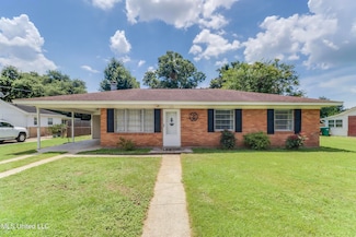 2182 Collins Blvd, Gulfport, MS 39507