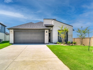 1424 Avondale Ct, Celina, TX 75009