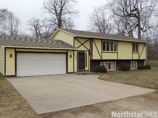 9325 Xenia St, Loretto, MN 55357