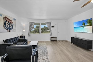 3225 E Riverside Dr, Fort Myers, FL 33916