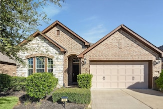205 Castlegate Ln, Jersey Village, TX 77065