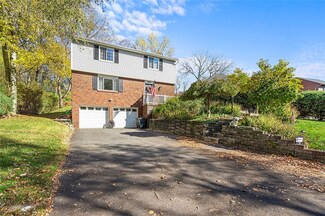 2923 Amy Dr, South Park, PA 15129