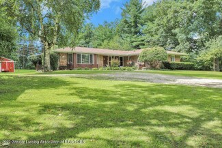 4825 Thurlby Rd, Mason, MI 48854