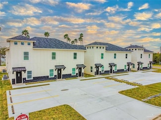 405 Lion's Villa Ave, La Feria, TX 78559