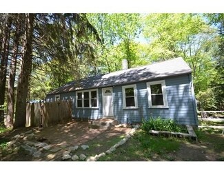 6 Haskins Way, Shutesbury, MA 01072