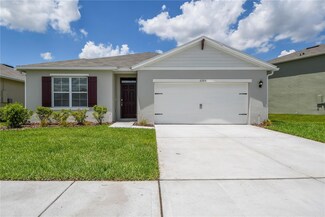 2705 Grandbury Grove Rd, Lakeland, FL 33811
