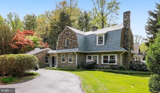 8904 Charred Oak Dr, Bethesda, MD 20817