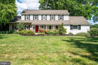 1703 Golf Rd, Reading, PA 19601