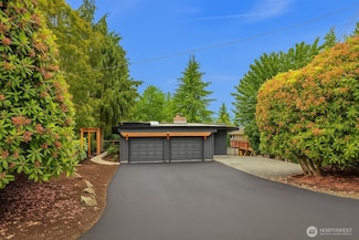406 Center Place, Everett, WA 98203