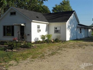 606 E Franklin St, Berne, IN 46711