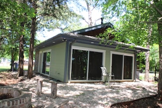 690 Royal Dr N, Bullard, TX 75757