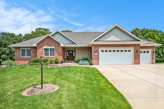 5102 W 152nd Ct, Crown Point, IN 46307