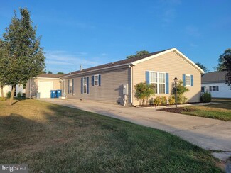 28 Sharp Ln, Camden Wyoming, DE 19934