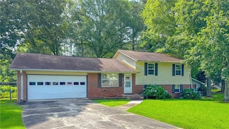105 Crystal River Dr, Riverdale, GA 30274