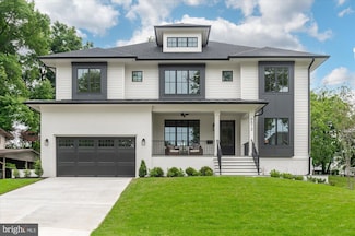 6613 Byrnes Dr, McLean, VA 22101