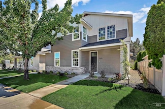 7604 N Ferris Ave, Garden City, ID 83714