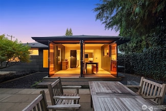1207 26th Ave E, Seattle, WA 98112